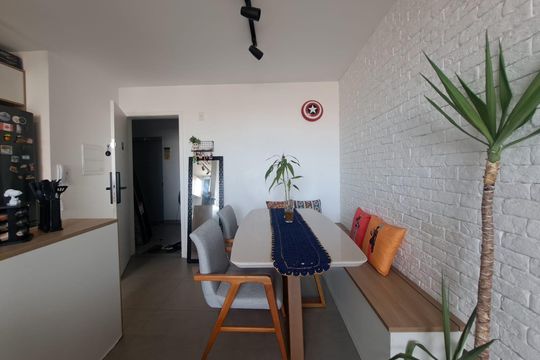 Sala de apartamento à venda com 2 quartos, 52m² em Presidente Altino, Osasco