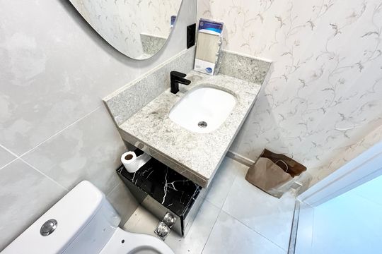 Banheiro de apartamento à venda com 2 quartos, 47m² em Parque Mandaqui, São Paulo