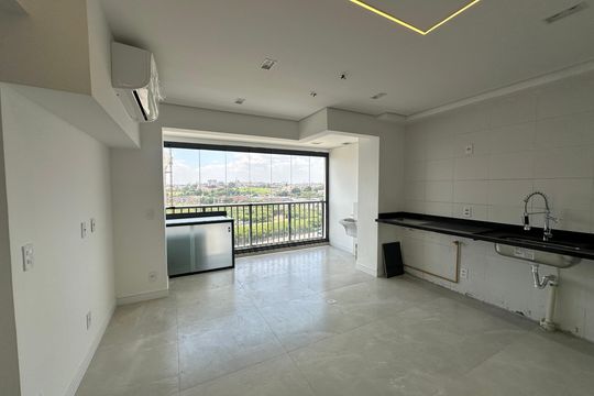 Sala de apartamento à venda com 2 quartos, 48m² em Nova Aldeinha, Barueri