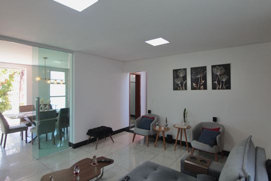 Sala de casa à venda com 4 quartos, 1190m² em Garças, Belo Horizonte