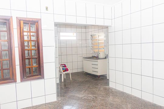 Cozinha de casa para alugar com 3 quartos, 220m² em Vila Gea, São Paulo