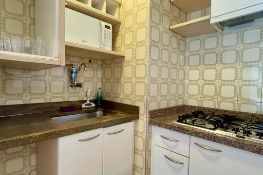 Cozinha de apartamento para alugar com 1 quarto, 40m² em Jardim Paulista, São Paulo