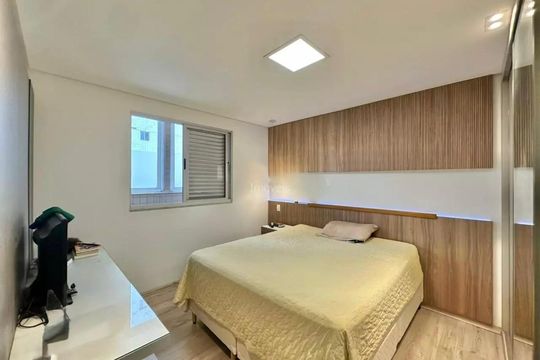Apartamento à venda com 2 quartos, 90m² em Savassi, Belo Horizonte