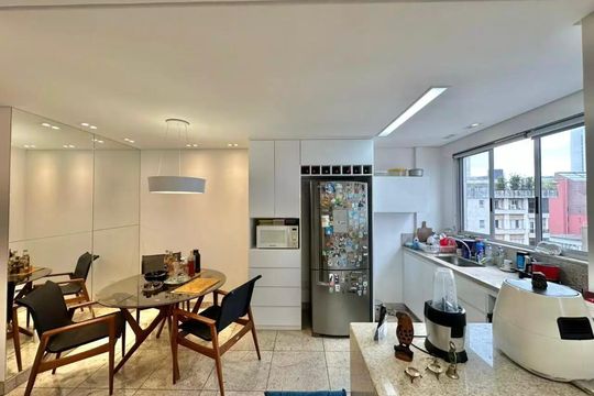 Apartamento à venda com 2 quartos, 90m² em Savassi, Belo Horizonte