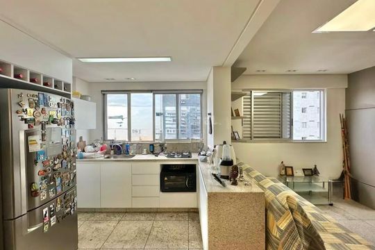 Apartamento à venda com 2 quartos, 90m² em Savassi, Belo Horizonte