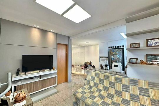Apartamento à venda com 2 quartos, 90m² em Savassi, Belo Horizonte