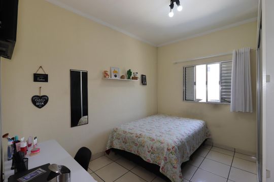 Quarto 1 de casa à venda com 2 quartos, 125m² em Vila Helena, Santo André