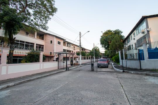 Fachada de apartamento à venda com 3 quartos, 80m² em Penha, Rio de Janeiro