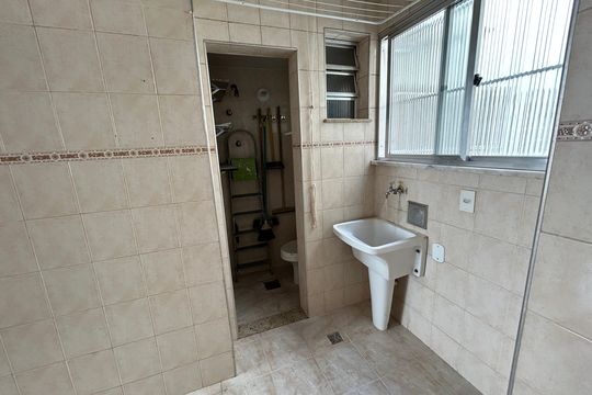 Área de Serviço de apartamento para alugar com 2 quartos, 60m² em Todos Os Santos, Rio de Janeiro