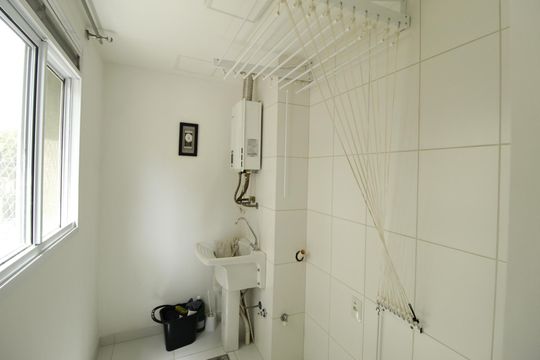 Área de Serviço de apartamento à venda com 3 quartos, 74m² em Bom Jesus, Porto Alegre