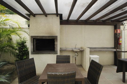 Área comum - Churrasqueira de apartamento à venda com 3 quartos, 74m² em Bom Jesus, Porto Alegre