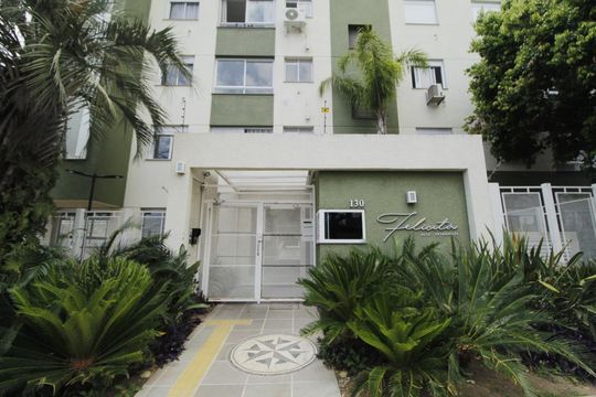 Fachada de apartamento à venda com 3 quartos, 74m² em Bom Jesus, Porto Alegre
