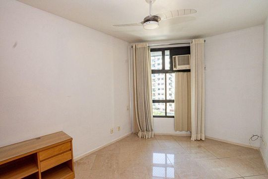Apartamento à venda com 3 quartos, 130m² em Ingá, Niterói