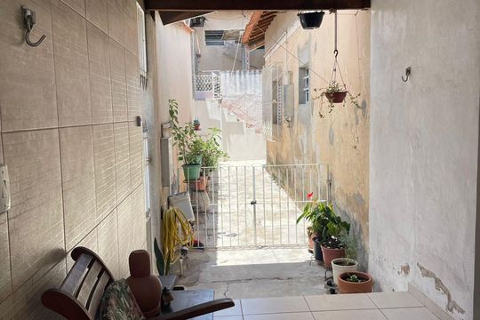 Área externa de casa à venda com 3 quartos, 250m² em Vila Siqueira (Zona Norte), São Paulo