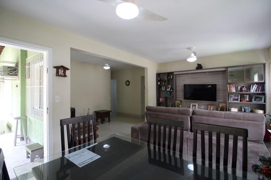 Sala de casa de condomínio à venda com 4 quartos, 194m² em Taquara, Rio de Janeiro