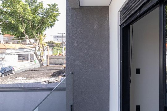 Varanda Suíte 3 de casa à venda com 3 quartos, 170m² em Vila Granada, São Paulo
