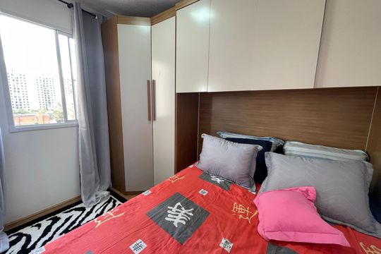 Quarto 1 de apartamento à venda com 2 quartos, 33m² em Jardim Celeste, São Paulo