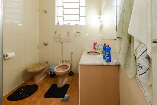 Banheiro social de casa para alugar com 4 quartos, 260m² em Padre Eustáquio, Belo Horizonte