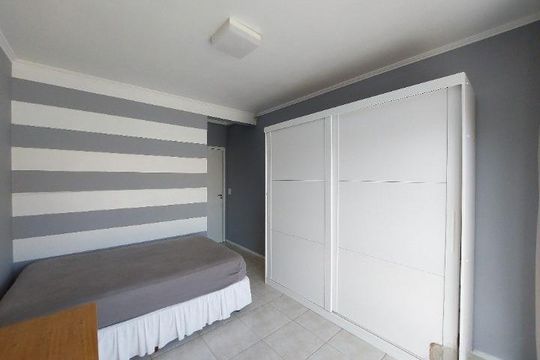 Casa para alugar com 3 quartos, 162m² em Coqueiros, Florianópolis