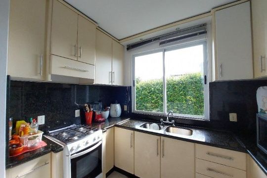 Casa para alugar com 3 quartos, 162m² em Coqueiros, Florianópolis