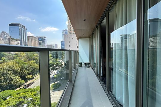 Varanda de kitnet/studio para alugar com 1 quarto, 50m² em Vila Olímpia, São Paulo