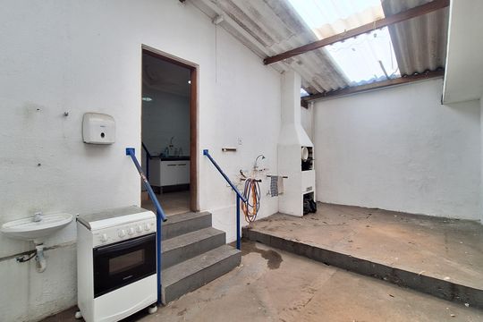 Área de Serviço de casa para alugar com 4 quartos, 400m² em Perdizes, São Paulo