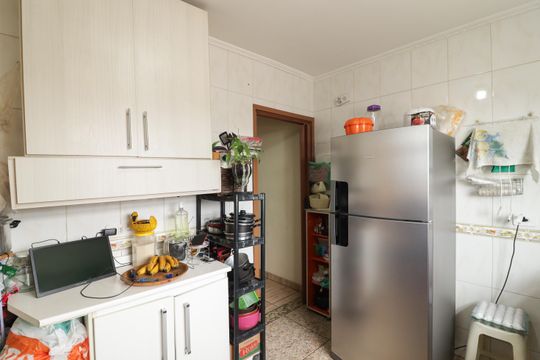 Cozinha de casa para alugar com 2 quartos, 250m² em Jardim Cachoeira, São Paulo