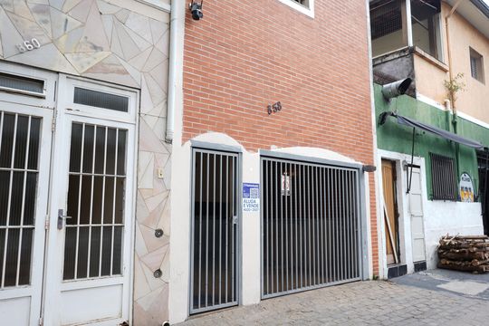 Fachada de casa à venda com 3 quartos, 150m² em Mooca, São Paulo