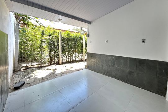 Varanda  de apartamento para alugar com 1 quarto, 50m² em Campeche, Florianópolis