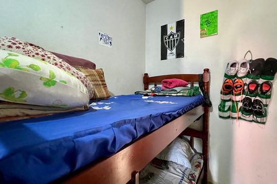 quarto  de casa à venda com 2 quartos, 156m² em Alto Caiçaras, Belo Horizonte