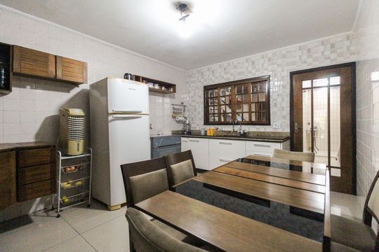 Cozinha de casa à venda com 2 quartos, 160m² em Limoeiro, São Paulo