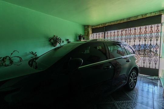 Garagem de casa à venda com 2 quartos, 160m² em Limoeiro, São Paulo