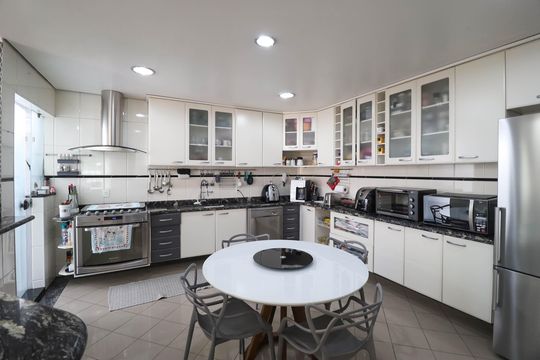 Cozinha de casa à venda com 4 quartos, 349m² em Tucuruvi, São Paulo