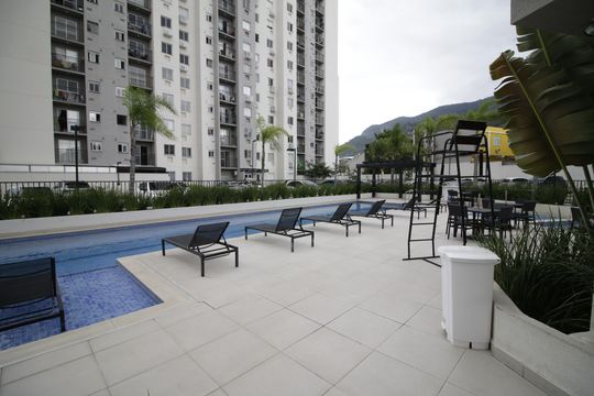 Área comum - Piscina de apartamento para alugar com 2 quartos, 45m² em Jacarepaguá, Rio de Janeiro