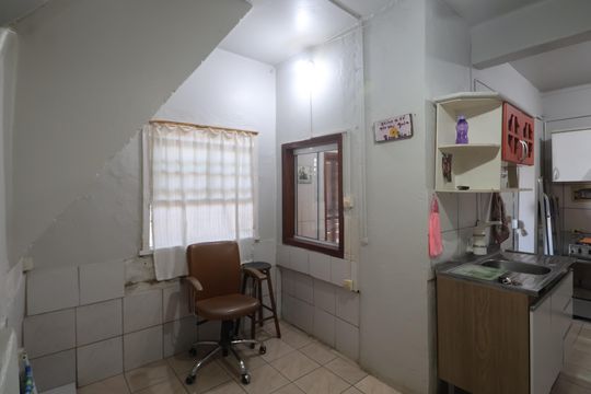 Cozinha 2 de casa à venda com 2 quartos, 90m² em Niterói, Canoas