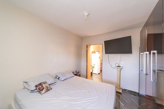 Quarto 1 de casa à venda com 3 quartos, 400m² em Cangaiba, São Paulo