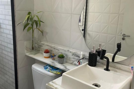 Banheiro de apartamento para alugar com 2 quartos, 51m² em Centro, Barueri