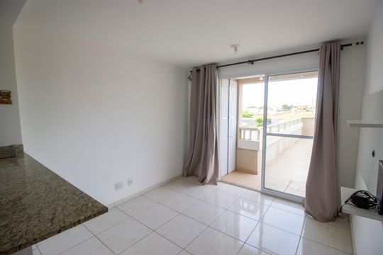 Apartamento à venda com 1 quarto, 80m² em Samambaia, Brasília