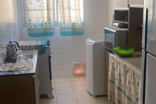 Apartamento à venda com 2 quartos, 45m² em Mário Quintana, Porto Alegre