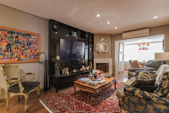 Apartamento à venda com 2 quartos, 110m² em Bela Vista, Porto Alegre