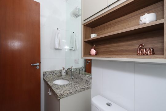 Banheiro da Suíte de apartamento à venda com 2 quartos, 60m² em Chácara Mafalda, São Paulo