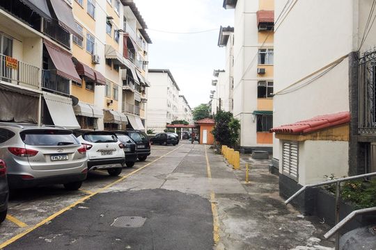 Fachada do Bloco de apartamento à venda com 2 quartos, 60m² em Taquara, Rio de Janeiro
