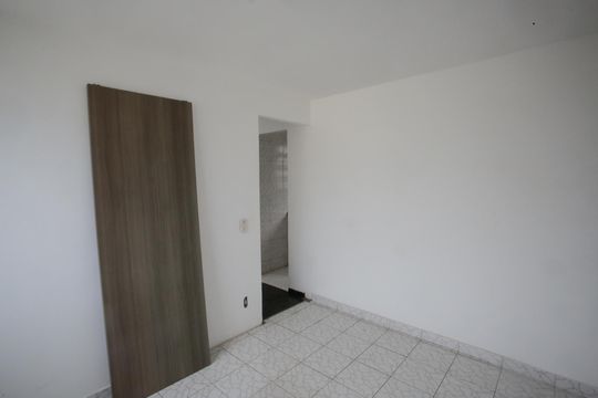 Quarto 1 de apartamento à venda com 2 quartos, 60m² em Taquara, Rio de Janeiro