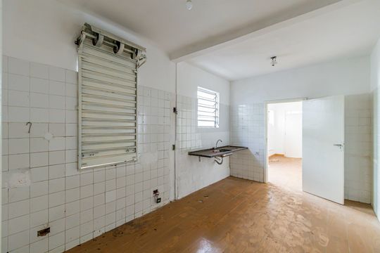 Cozinha de casa para alugar com 3 quartos, 200m² em Água Branca, São Paulo
