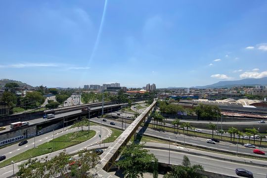 Vista de apartamento à venda com 2 quartos, 42m² em Del Castilho, Rio de Janeiro