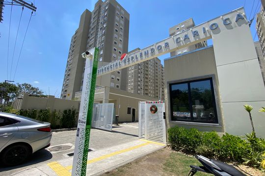 Fachada de apartamento à venda com 2 quartos, 42m² em Del Castilho, Rio de Janeiro