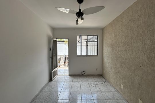 Apartamento à venda com 2 quartos, 60m² em Cascadura, Rio de Janeiro