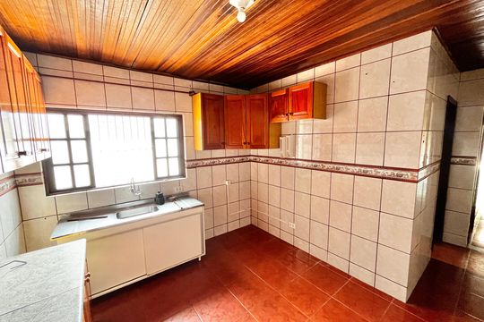 Cozinha de casa à venda com 7 quartos, 375m² em Vila Dionisia, São Paulo