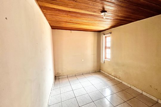Quarto 3 de casa à venda com 7 quartos, 375m² em Vila Dionisia, São Paulo