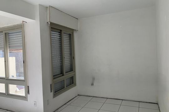 Kitnet/Studio à venda com 1 quarto, 30m² em Centro Histórico, Porto Alegre